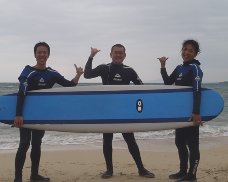 沖縄シーナサーフでサーフィンコースにご参加された皆様♪