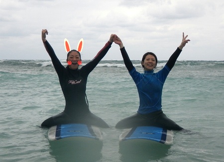 本気でサーフィンを始めたいなら沖縄のシーナサーフで入門コース。
