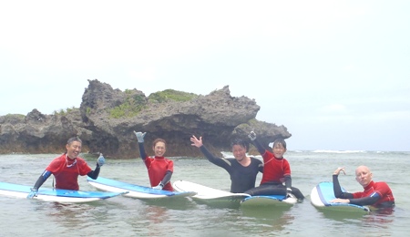 沖縄でサーフィンならシーナサーフへ！
