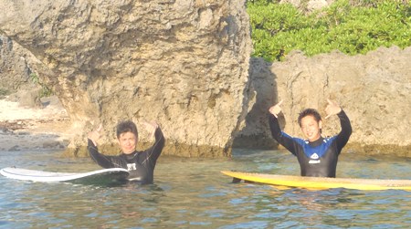 沖縄でサーフィンしましょう！ぜひシーナサーフへ！