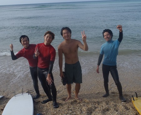 沖縄サーフィンスクールショップサーフィンスクールの集合写真です！
